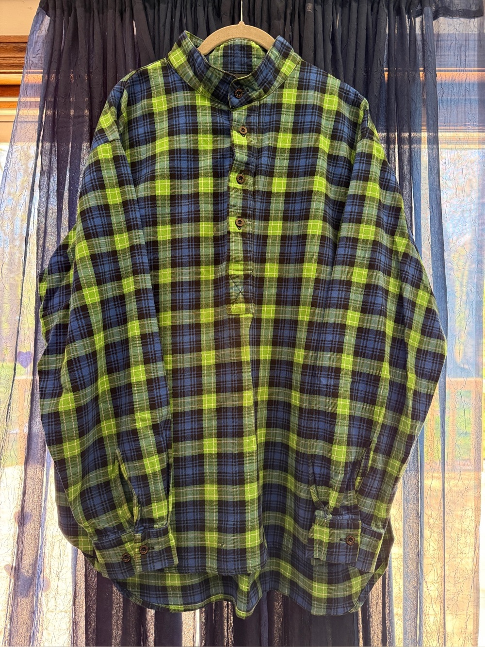 The Vermont Flannel Co. Men's Green & Blue Plaid Cotton Band-Collar Shirt, large